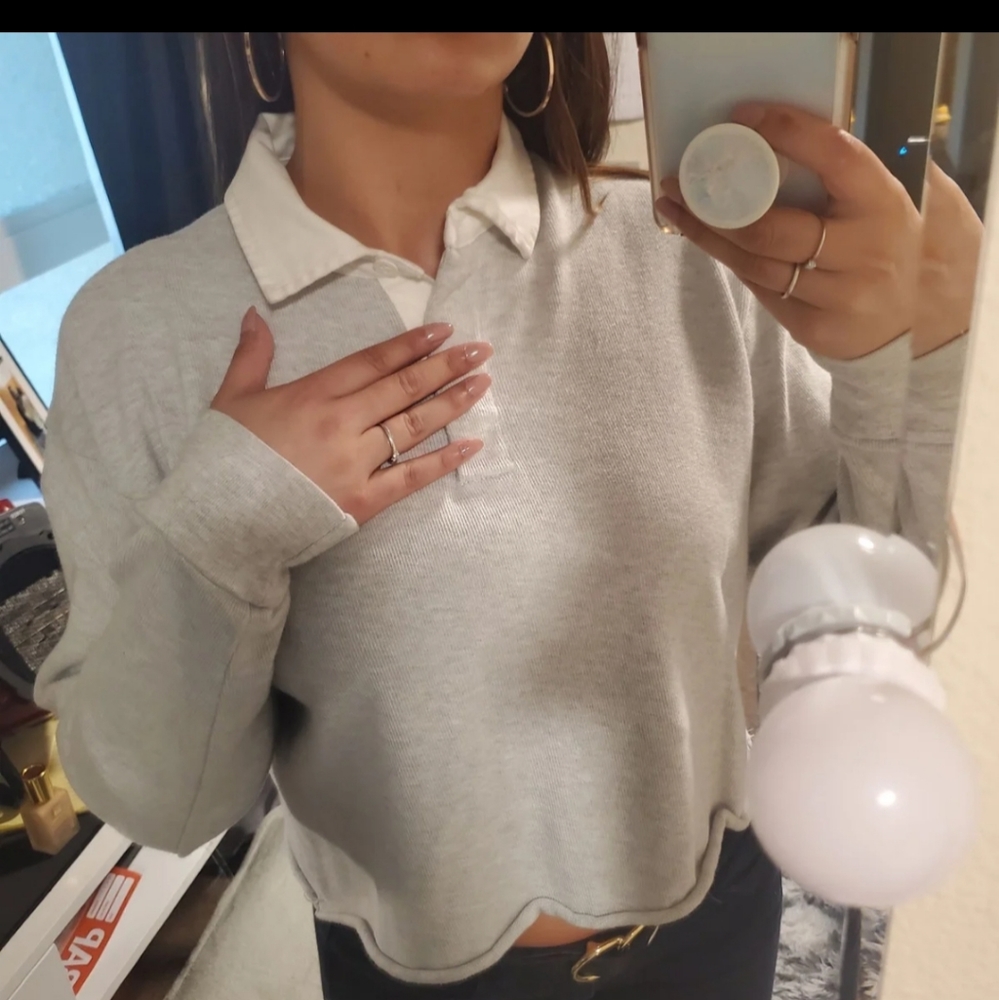 Brandy melville crop sweater